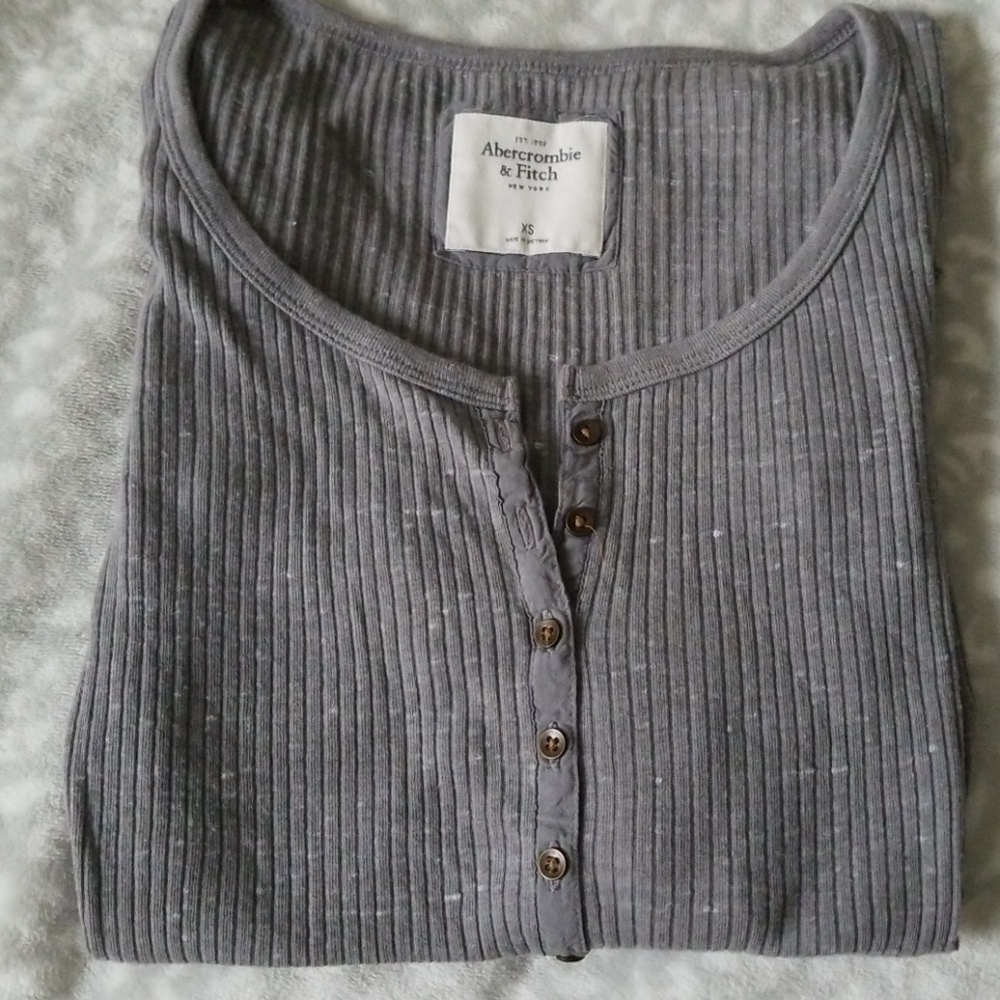 Long sleeve Henley slim fit shirt